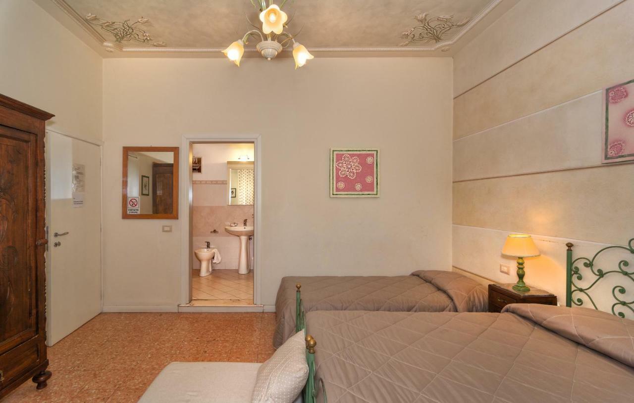 Affittacamere La Casa Di Ugo Ciglione Ngoại thất bức ảnh